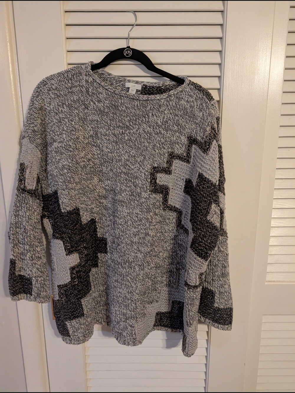 J. Jill Gray & Black Geometric Crewneck Sweater